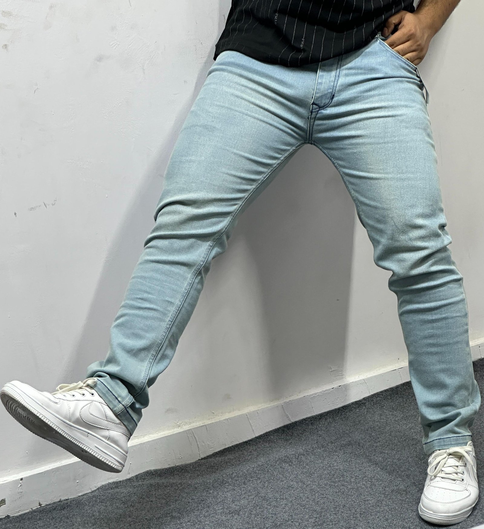 Narrow Fit Stretchable Flat Finish Jeans