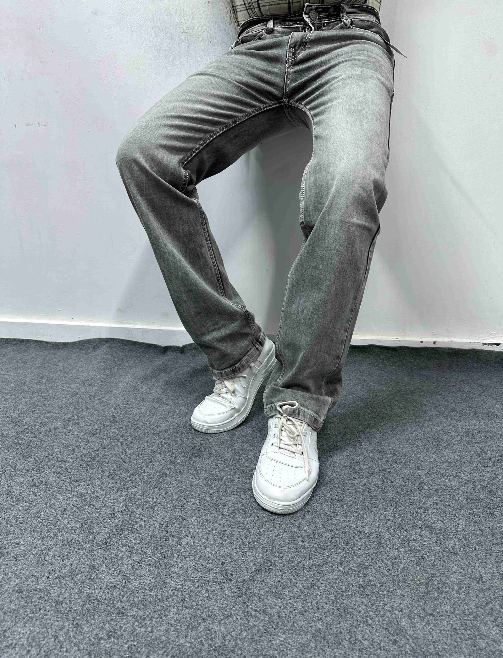 Straight Fit Stretchable Flat Finish Jeans