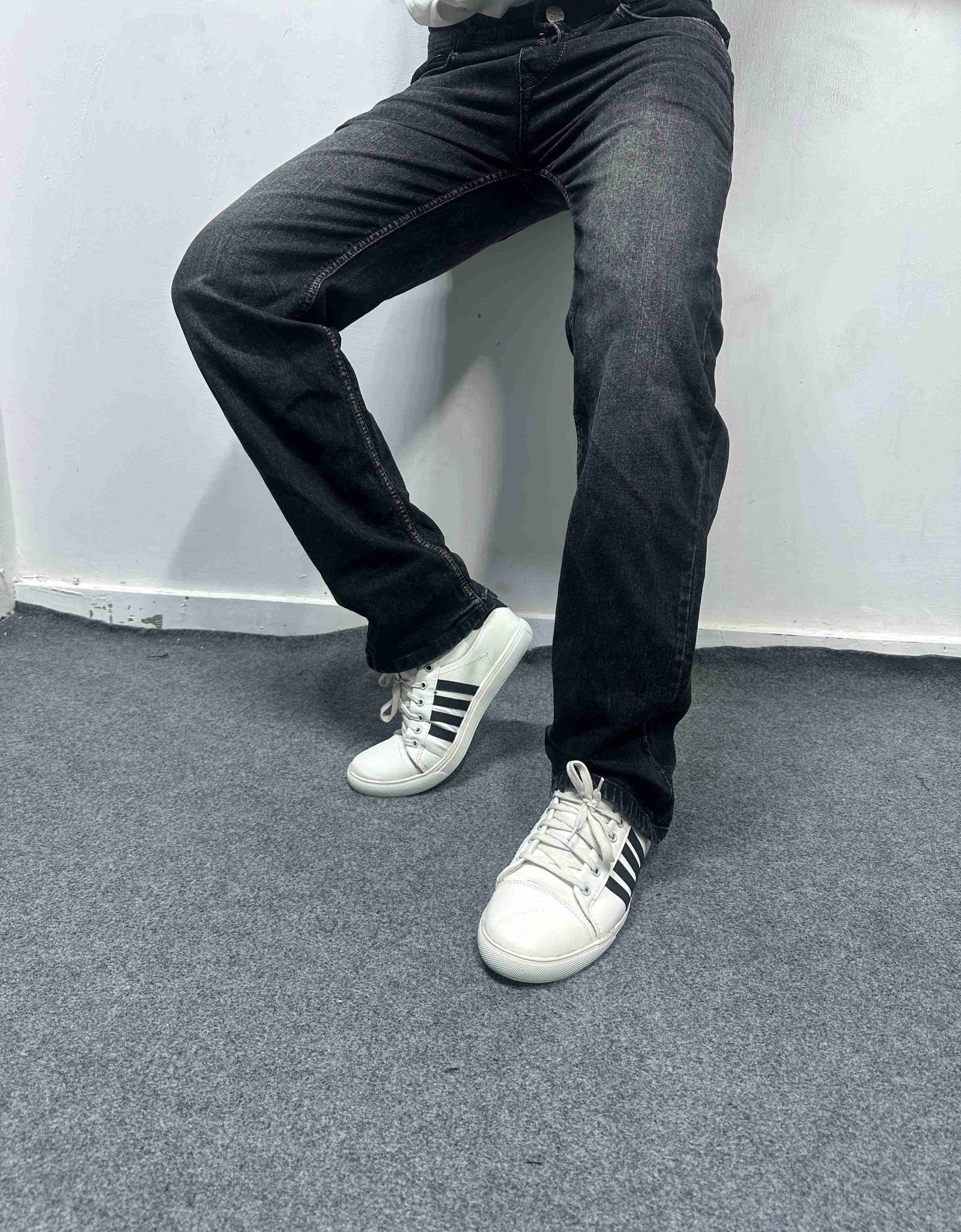 Straight Fit Stretchable Flat Finish Jeans