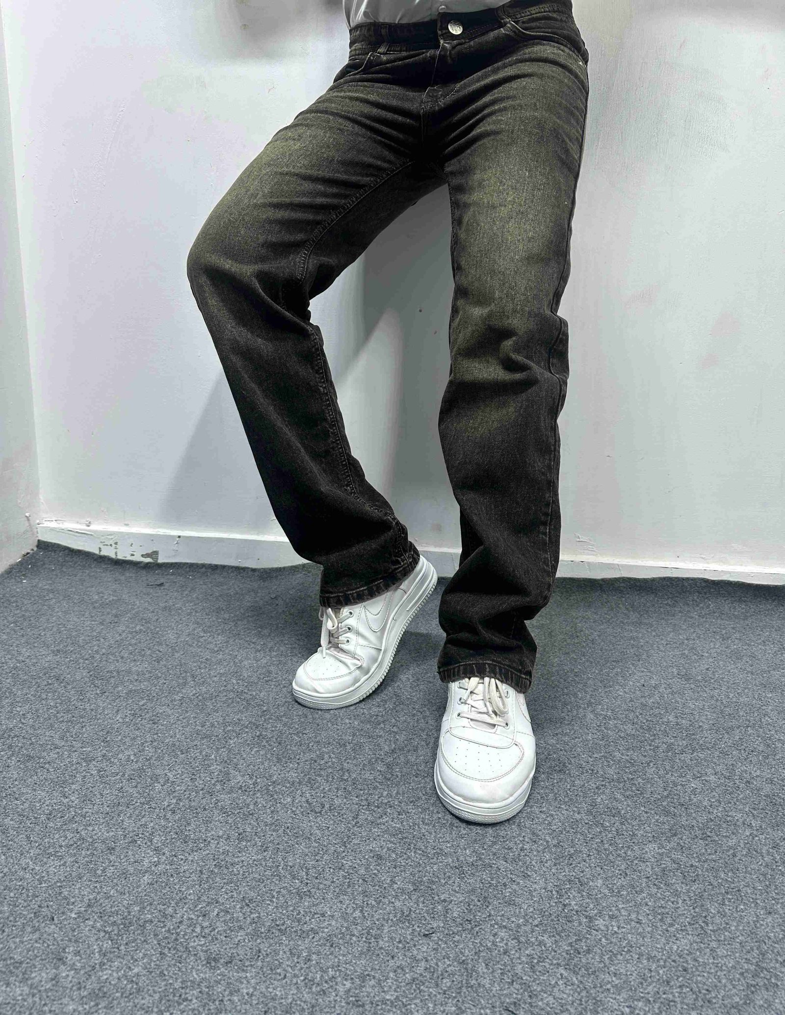 Straight Fit Stretchable Flat Finish Jeans
